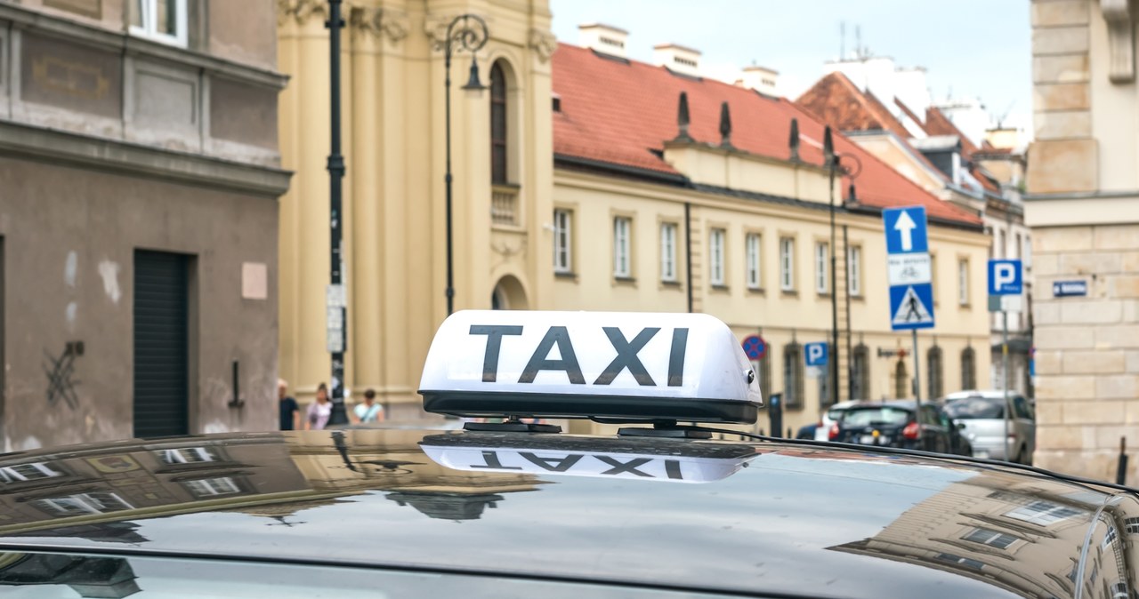 Taksówkarz zraniony nożem. Policja już wie, kto zaatakował
