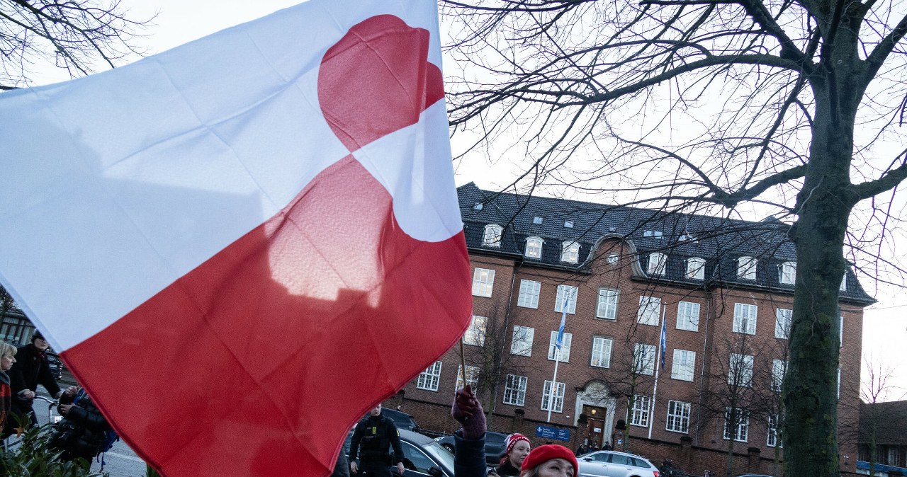 Boom na grenlandzkie flagi. Producenci nie nadążają z realizacją zamówień