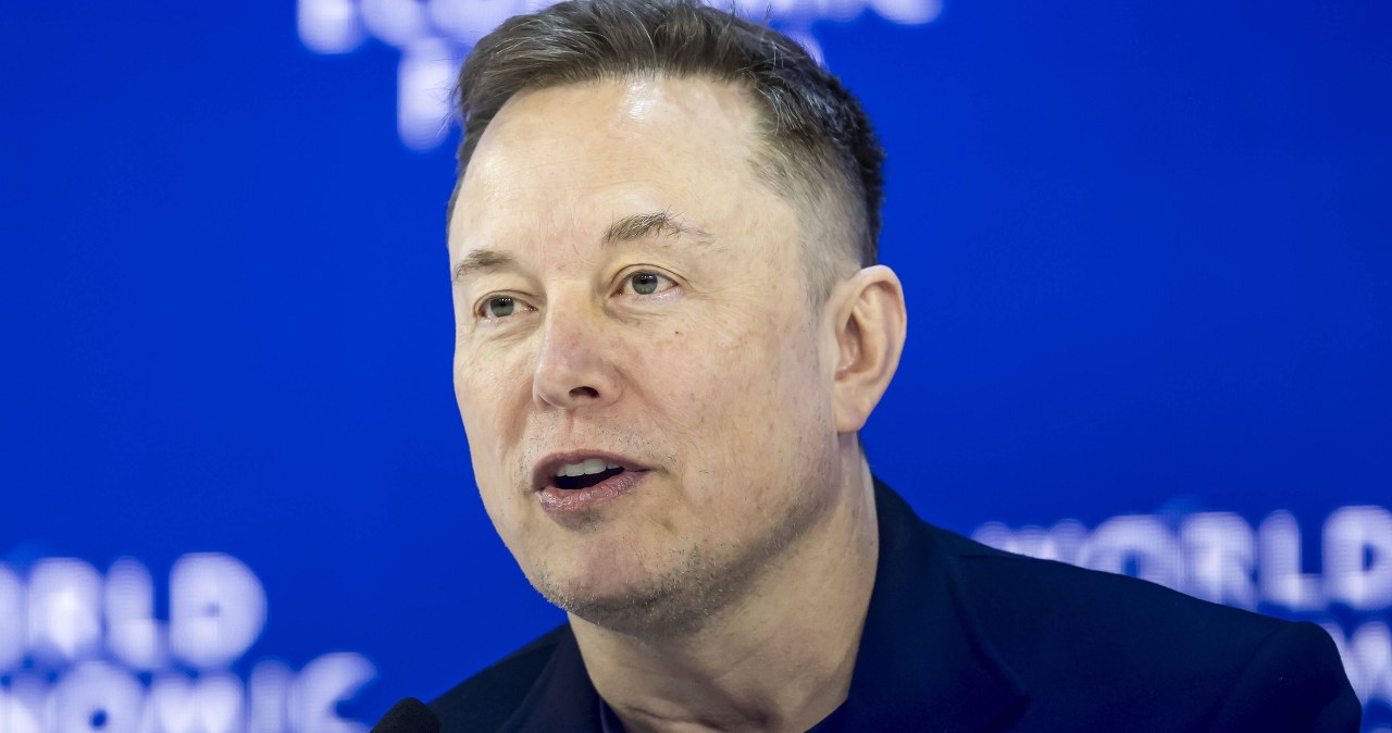 Elon Musk chce zbudować miasto na Księżycu. Wskazuje termin