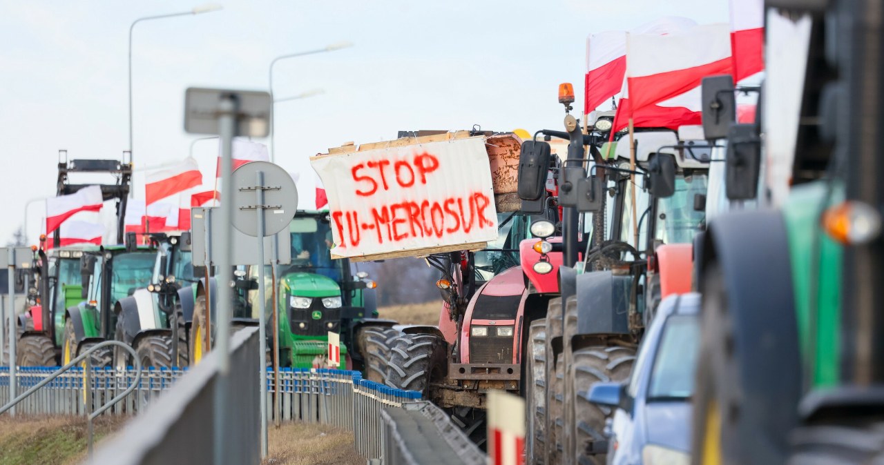 Protest rolników w Warszawie. Utrudnienia w Śródmieściu, pozamykane ulice