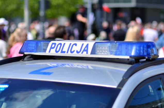 Bielsko-Biała: Biegał nago i atakował nożem samochody. Usłyszał zarzuty i został aresztowany