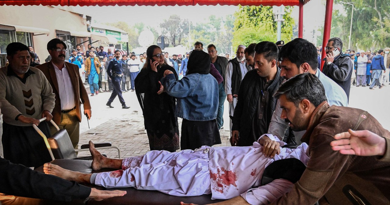 Zamach terrorystyczny w meczecie pełnym wiernych. Ponad 30 osób zabitych