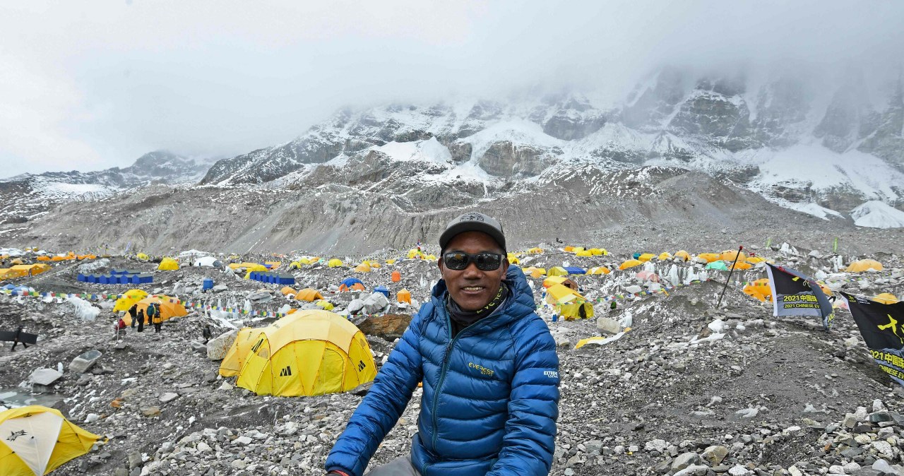 Kami Rita Sherpa po raz 32. zdobył Mount Everest. Nepalski przewodnik bije rekord świata