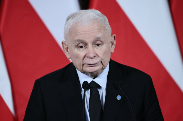 Kto liderem prawicy po rozłamie w PiS? To on depcze Kaczyńskiemu po piętach