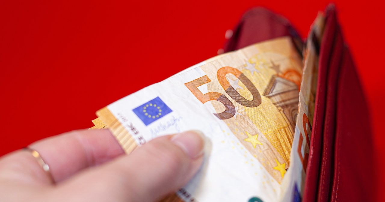 Ten kraj chce dołączyć do strefy euro. Rewolucja walutowa już blisko?
