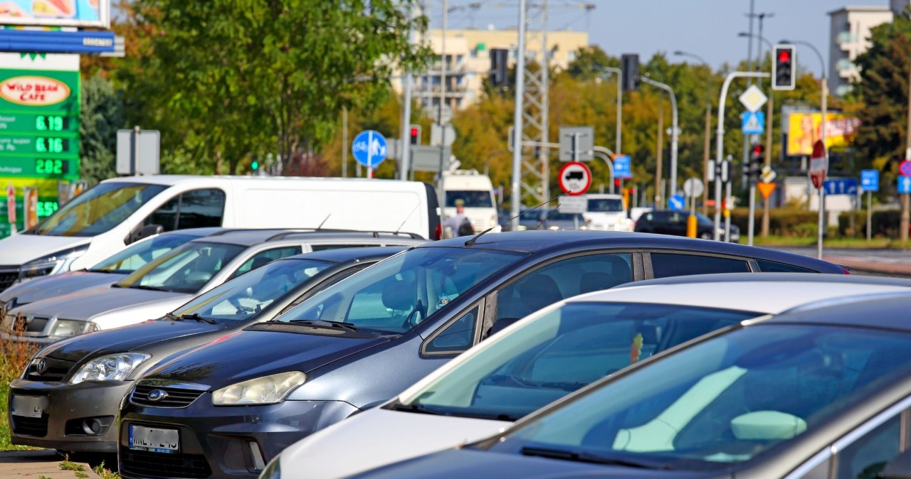 Kolejne podwyżki dla kierowców. Przy okienku wielu się zdziwi