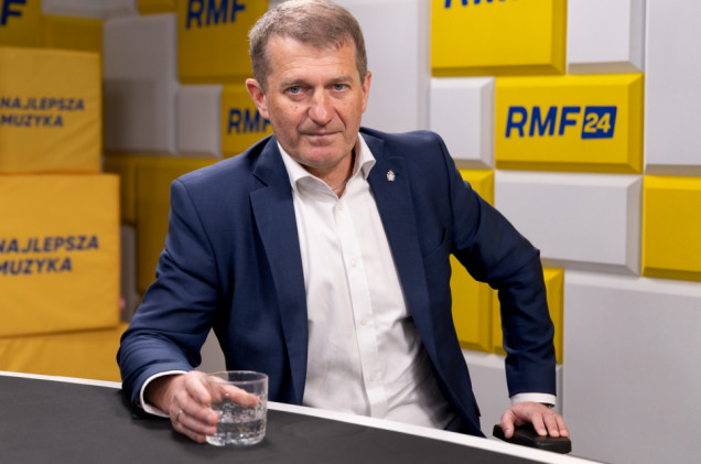 „Nie miałem nigdy konfliktu interesu”. Raś o najmie krótkoterminowym
