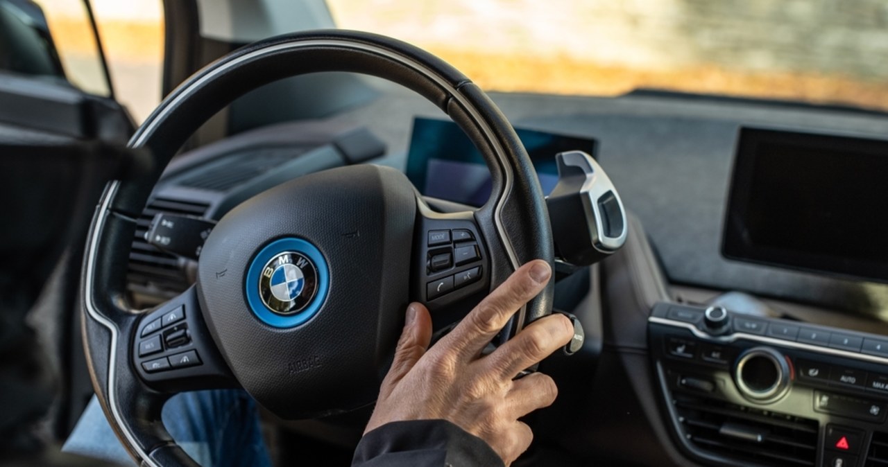 Kolizja, ucieczka i biały proszek pod nosem