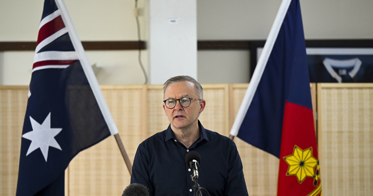 Iran uderzył w ZEA i kraje Zatoki Perskiej. Pocisk spadł w pobliżu bazy Al Minhad