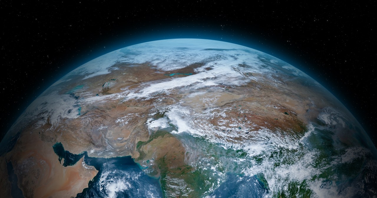 Deorbitacja chińskiej rakiety. Komunikaty RCB i Polskiej Agencji Kosmicznej