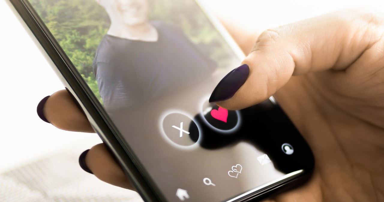 Internetowe znajomości zakończone szantażem. Kilkudziesięciu poszkodowanych