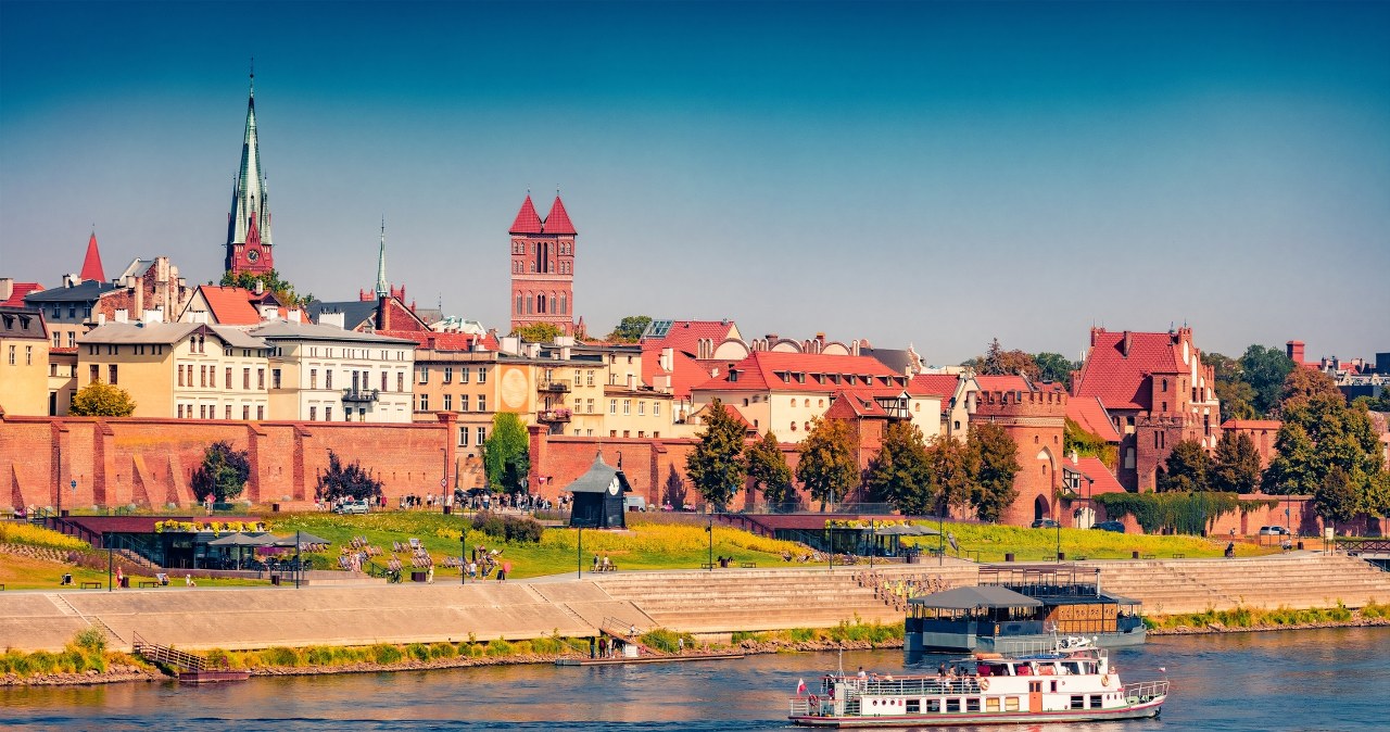 "Nie ma pieca, śpię w kożuchu". Mieszkańcy toruńskich bloków marzną bez ogrzewania
