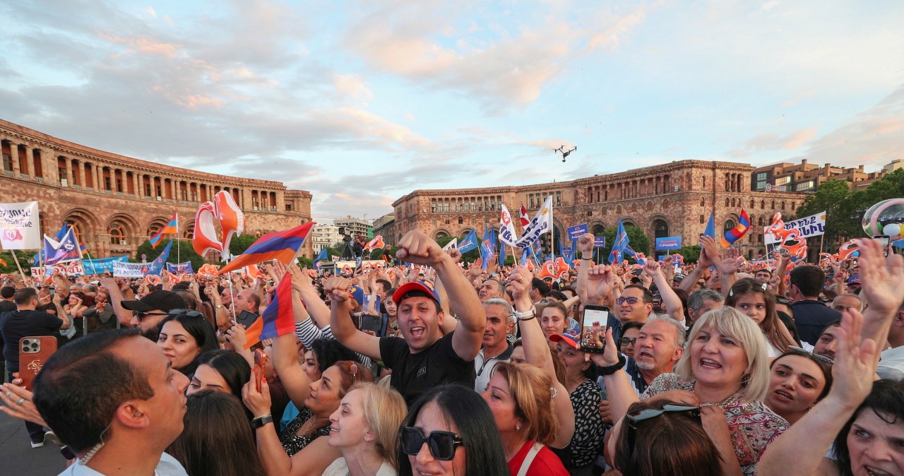 Paszynian wygrał wybory w Armenii. Opozycja domaga się ponownego przeliczenia głosów