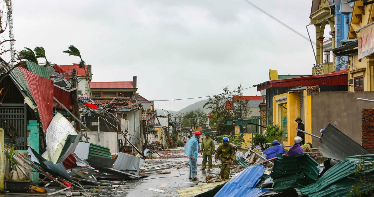 Dramat po tajfunie Bualoi w Wietnamie! Rośnie liczba ofiar i zniszczeń