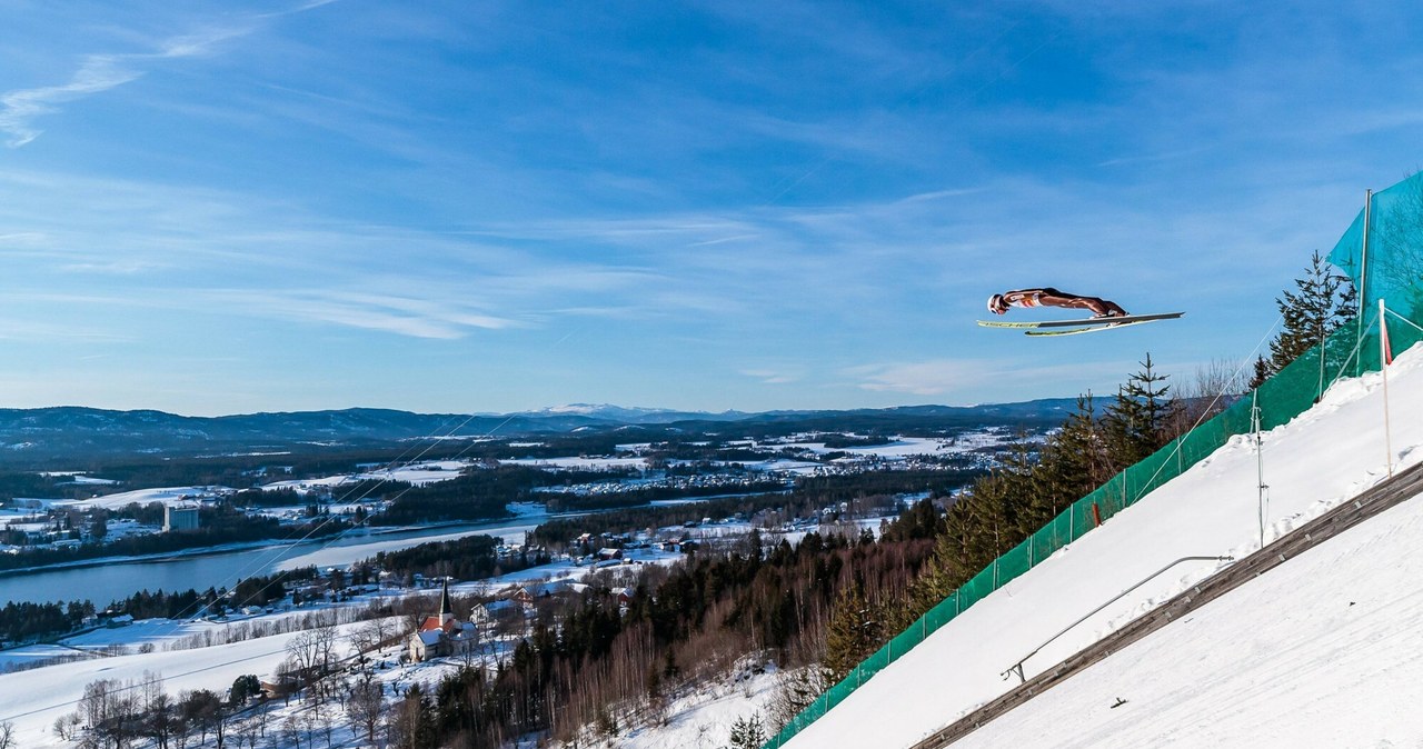 ​Nieznośny smród w Vikersund. Wkrótce rywalizować tam będą skoczkowie