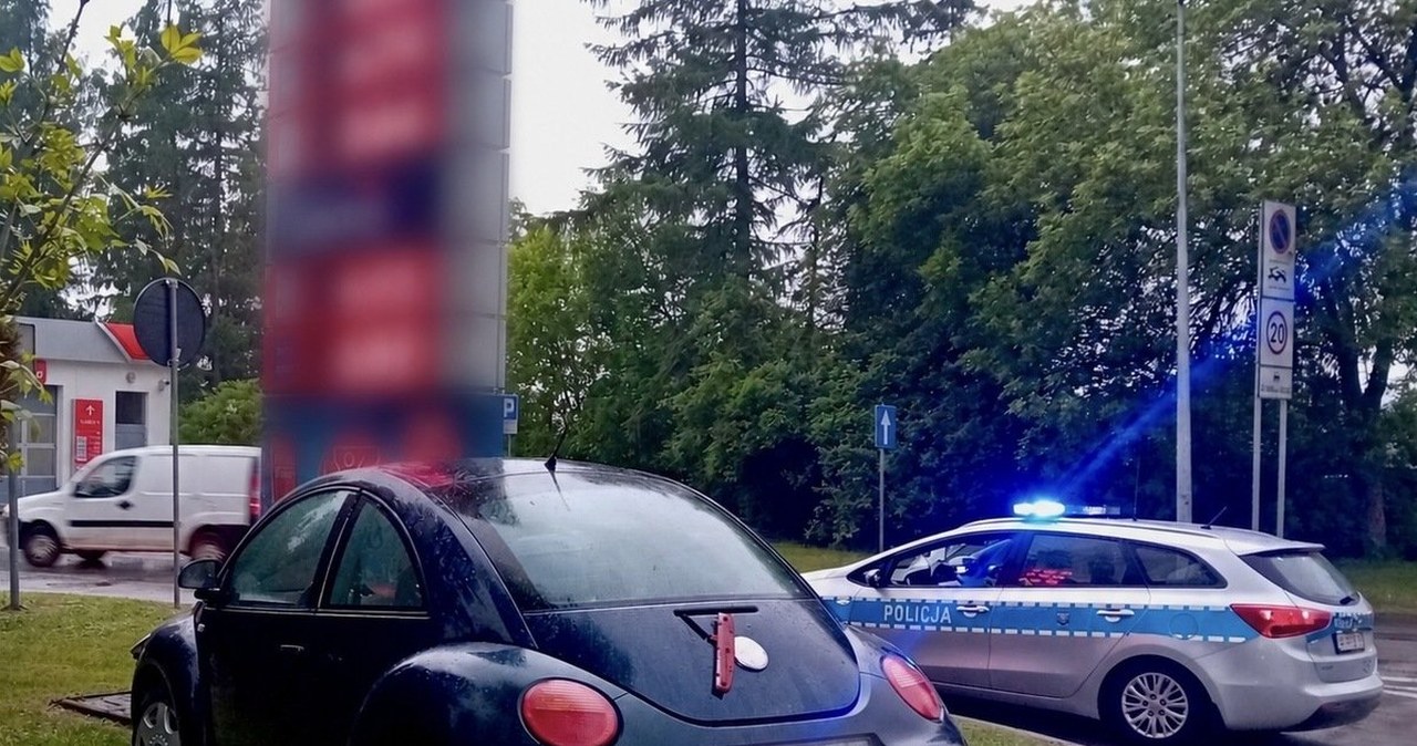 Uderzyła w pylon stacji paliw i zaczęła uciekać. Po alkoholu miała ciężką nogę