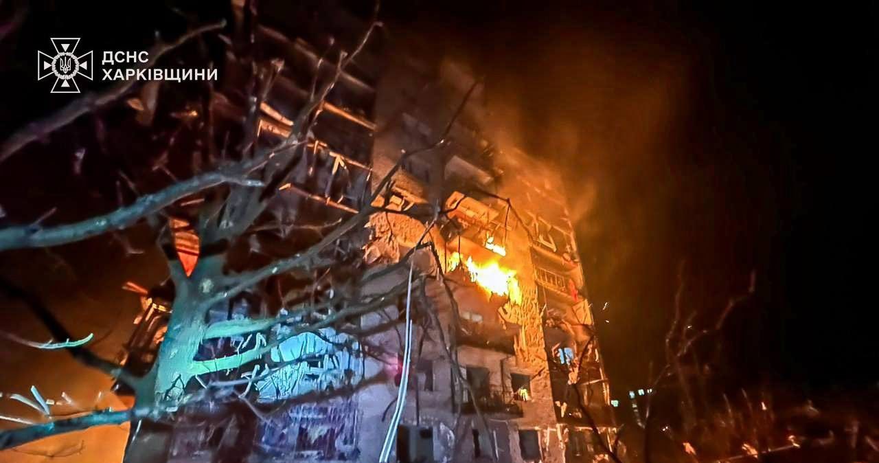 Zabici, dzieci wśród rannych. Nocne ataki Rosji na Ukrainę