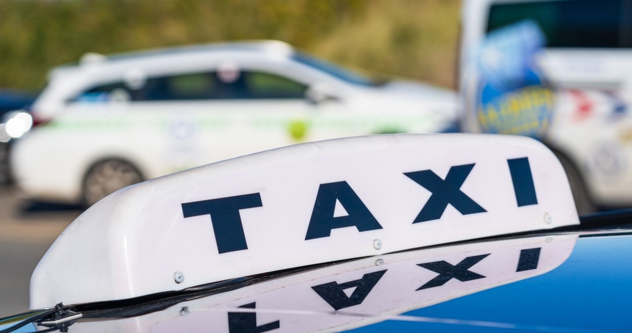 18-latek próbował zabić taksówkarza. Tuż po ataku "był podekscytowany i wesoły"