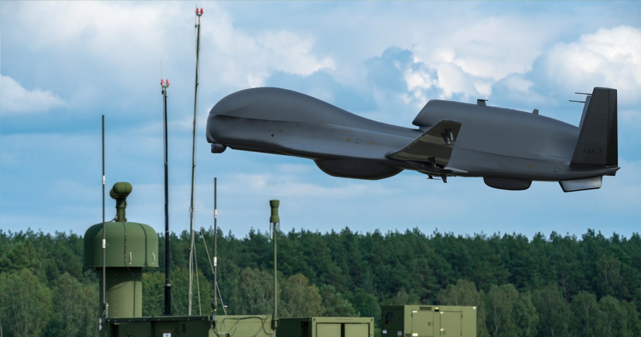 Wojskowy dron nad przesmykiem suwalskim. To była jedna z najdłuższych misji NATO