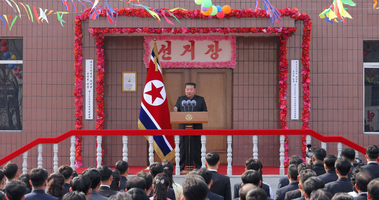 Frekwencja wyniosła 99,9 proc. Tak się "głosuje" w Korei Północnej