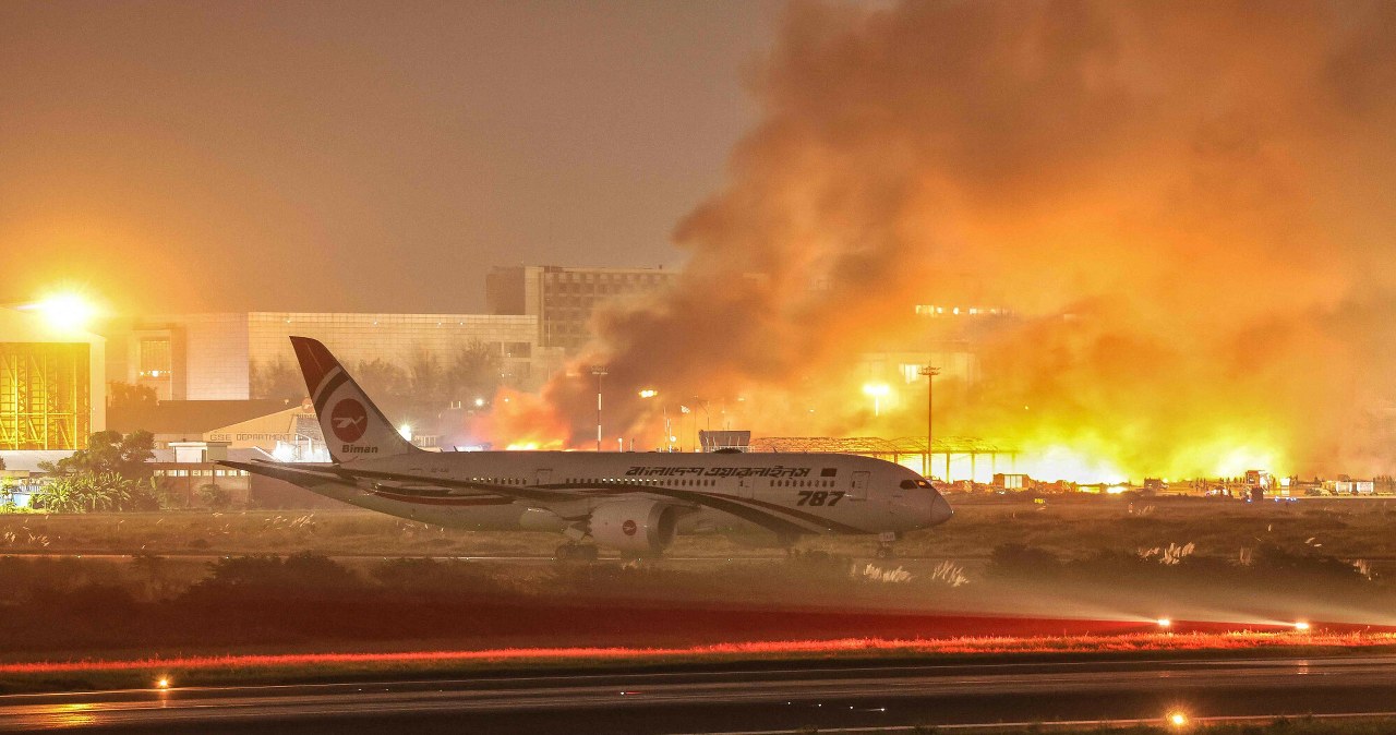 Potężny pożar na lotnisku. Wstrzymano wiele lotów