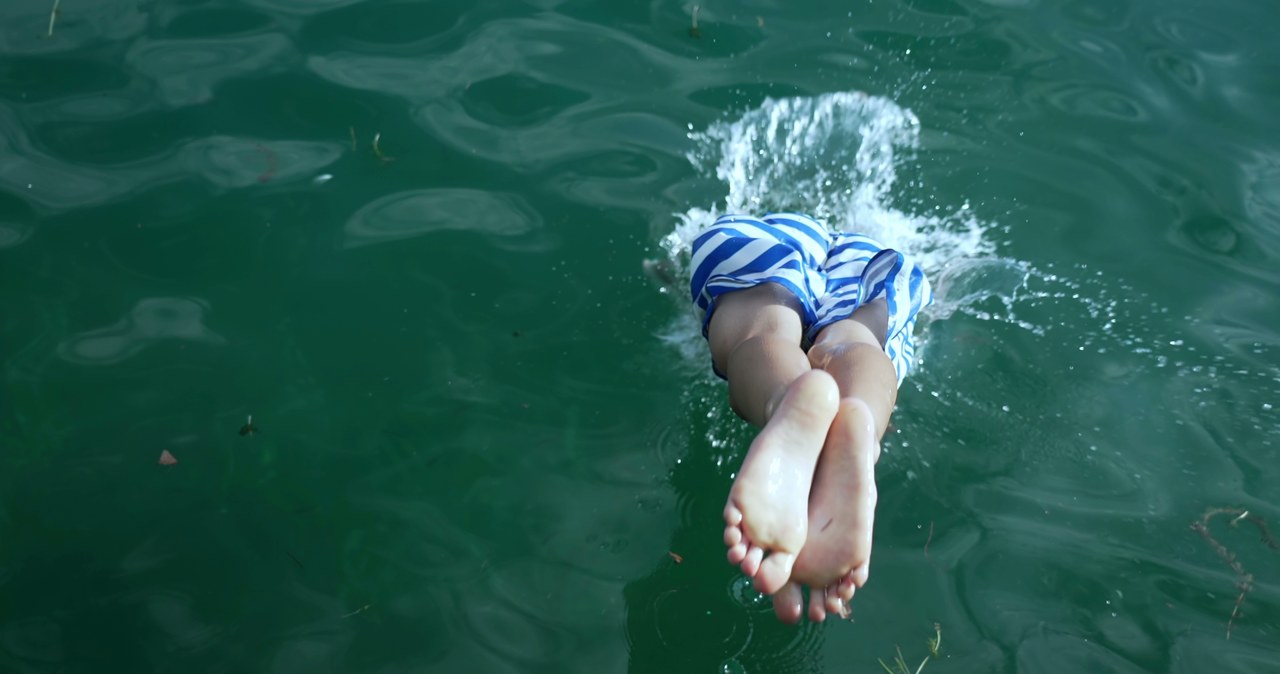 ​Dziwna wysypka na ciele. Znane kąpielisko w Małopolsce zamknięte