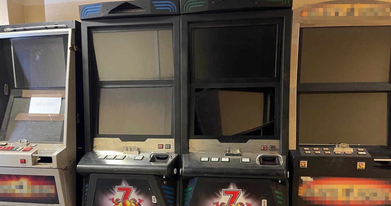 Nielegalny hazard w Warszawie. Dwóch mężczyzn trafiło w ręce policji