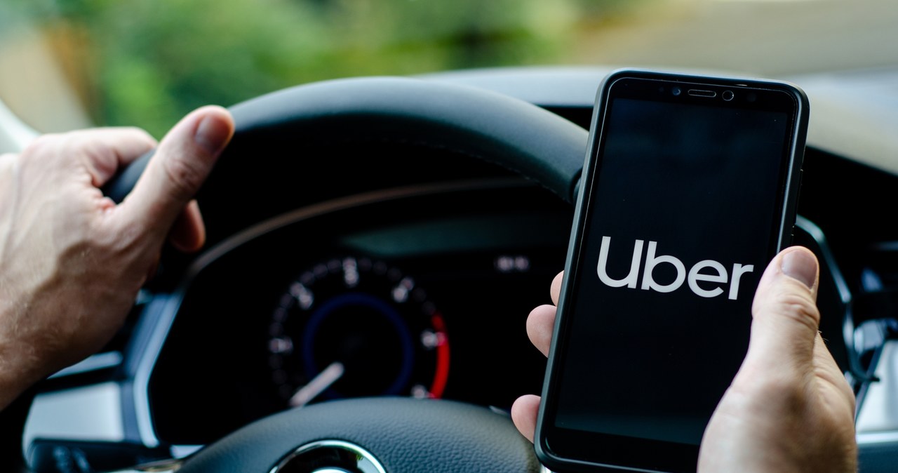 Ukryte algorytmy Ubera. Kto naprawdę zarabia na przejazdach?