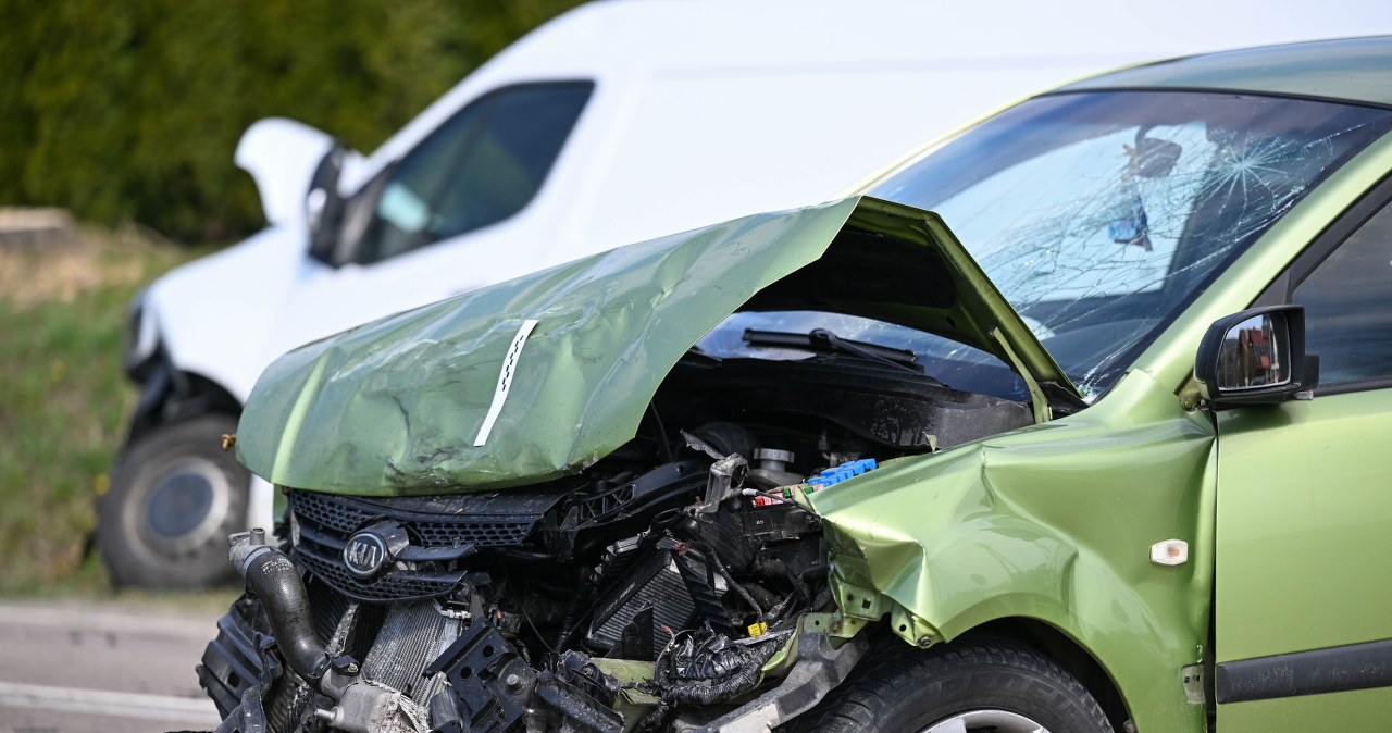 Zderzenie trzech aut na Podkarpaciu. Są ranni