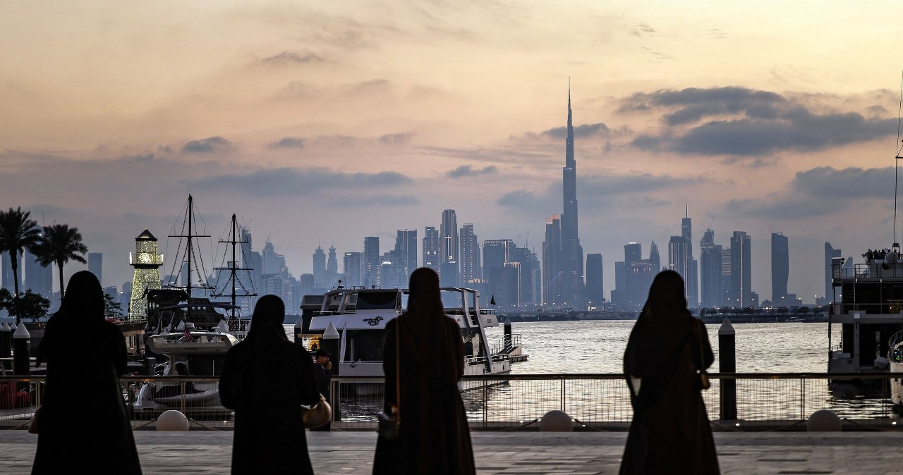 Wojna na Bliskim Wschodzie przybiera na sile. Odłamki pocisków spadły na Dubaj
