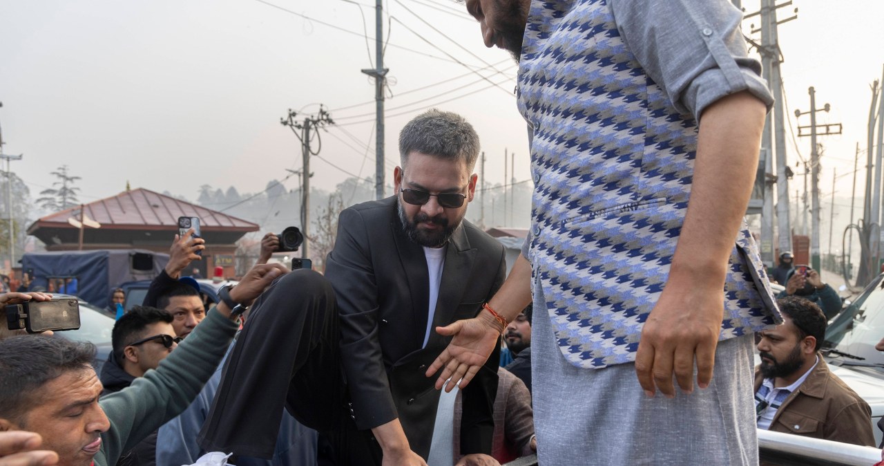 Bezprecedensowy przewrót polityczny. Raper deklasuje byłego premiera