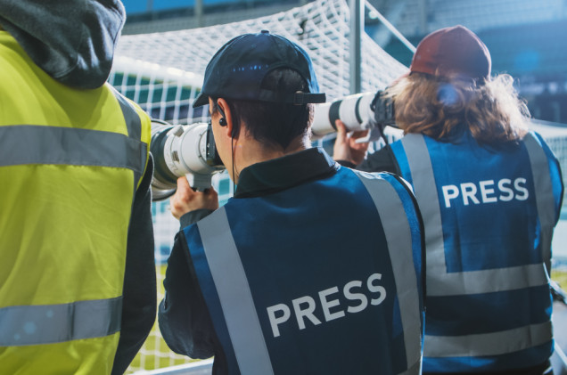 Dziennikarz sportowy został zabity, a jego ciało podpalono. Tragedia we Włoszech