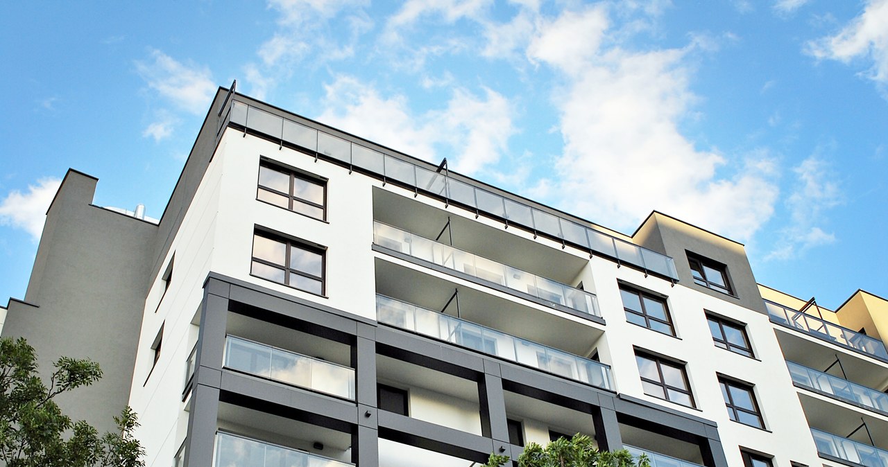 Wypchnął ją z okna, bo nie chciała wrócić. Wstrząsające sceny w Łodzi