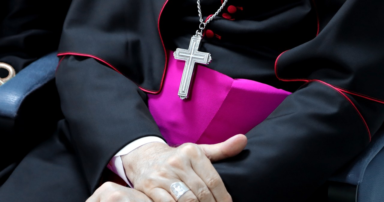 Czy biskup ukrywał pedofilię w diecezji tarnowskiej? Rusza proces