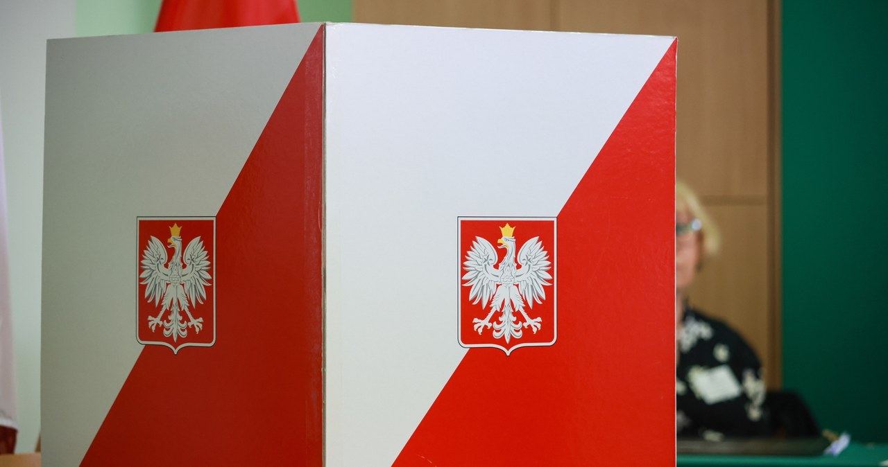Przeliczono głosy w warszawskiej komisji. Zaskakujący wynik
