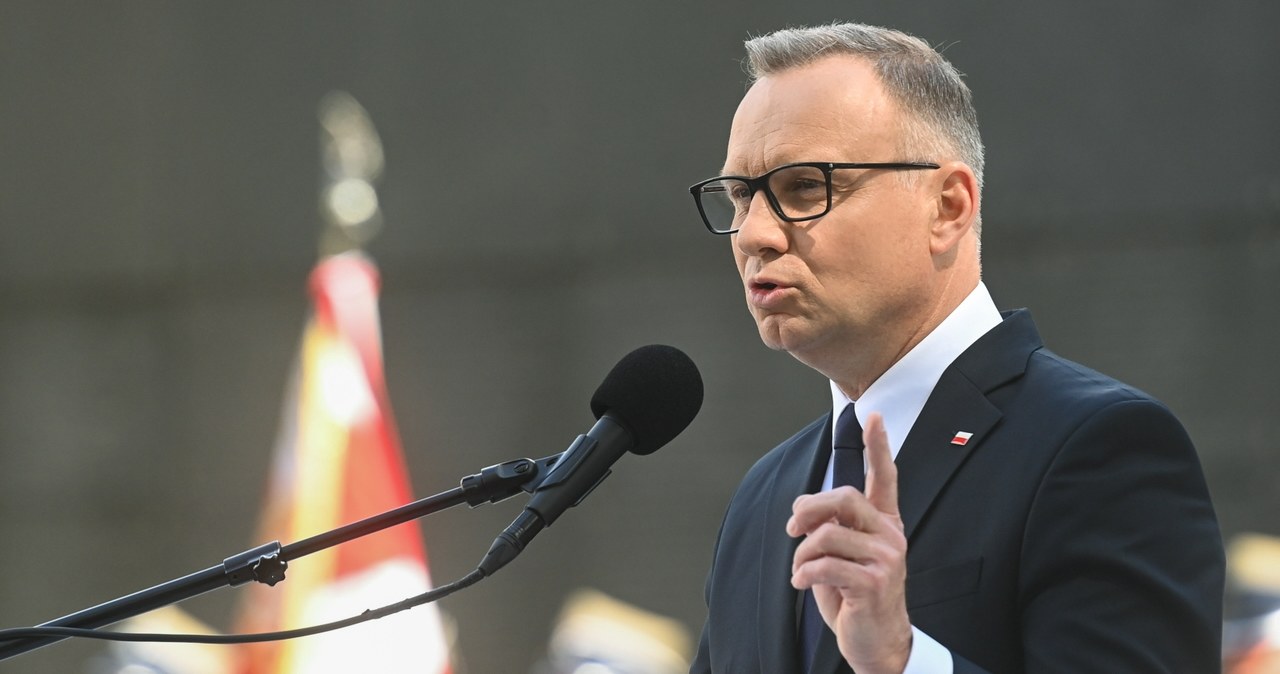 Jolanta Lange traci odznaczenie. W tle inwigilacja i śmierć znanego księdza