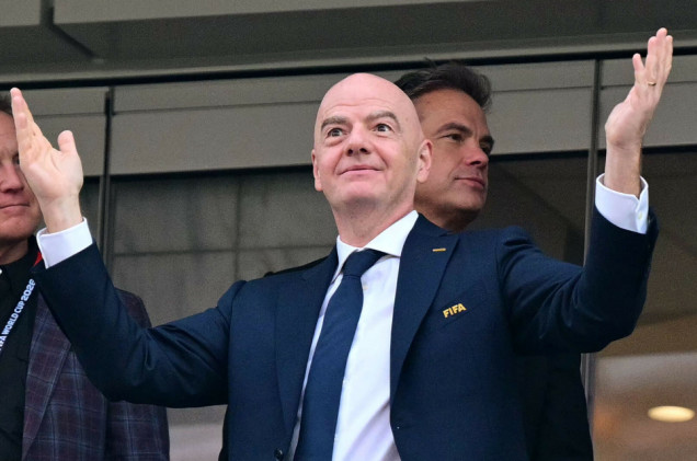 Wojna o władzę w FIFA. UEFA mówi "dość" rządom Infantino