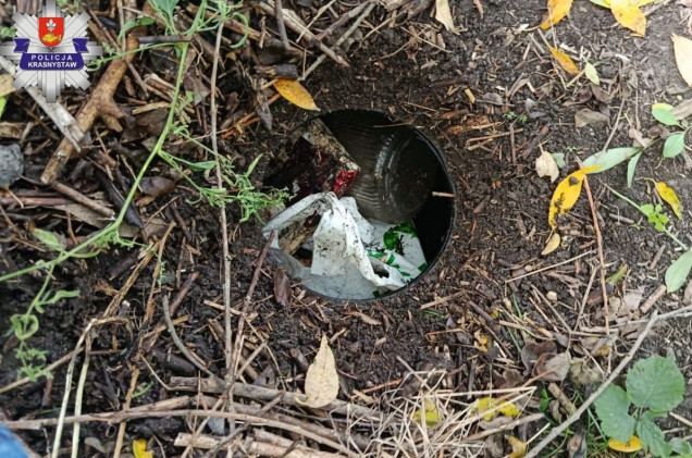 Szokujące odkrycie na Lubelszczyźnie. 12 kilogramów narkotyków zakopanych w ziemi