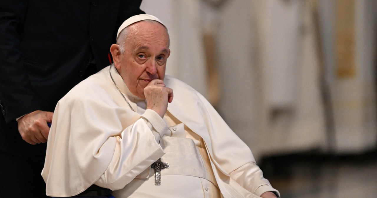 ​Jak papież Franciszek reaguje na nową terapię? Wkrótce ocena