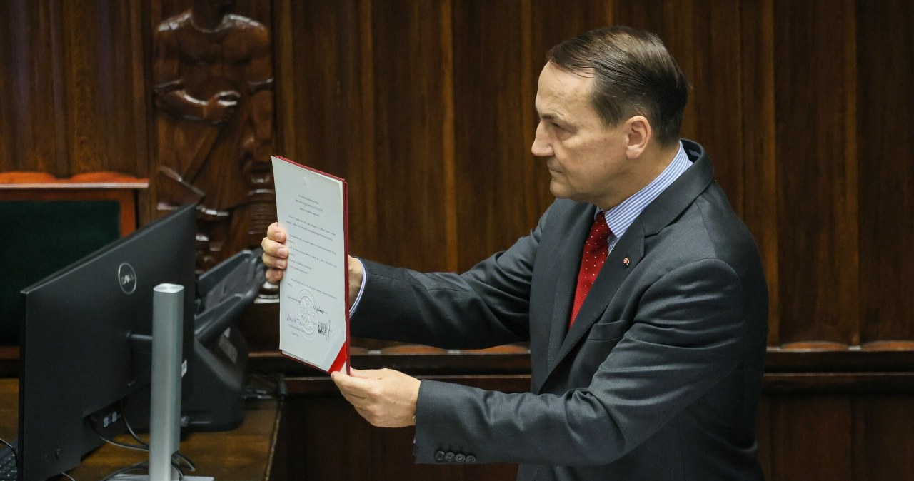 Pismo bez odpowiedzi. Sikorski ujawnia list do prezydenta