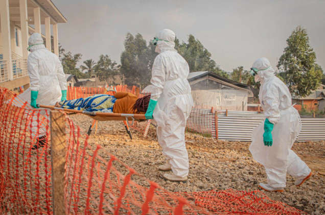 Tysiąc zmarłych w mniej niż miesiąc. Ebola zabija w rekordowym tempie