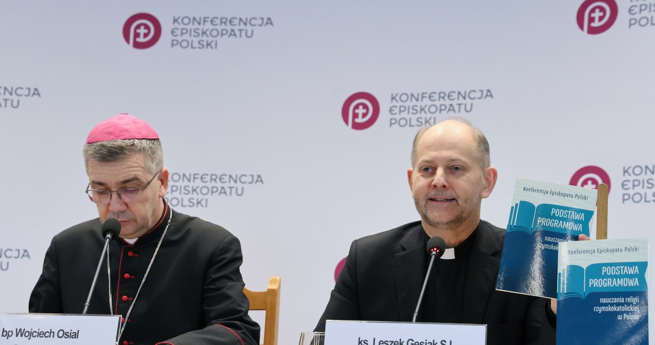 Rozróżnienie między szkołą a parafią. Co zakłada nowa podstawa programowa religii?