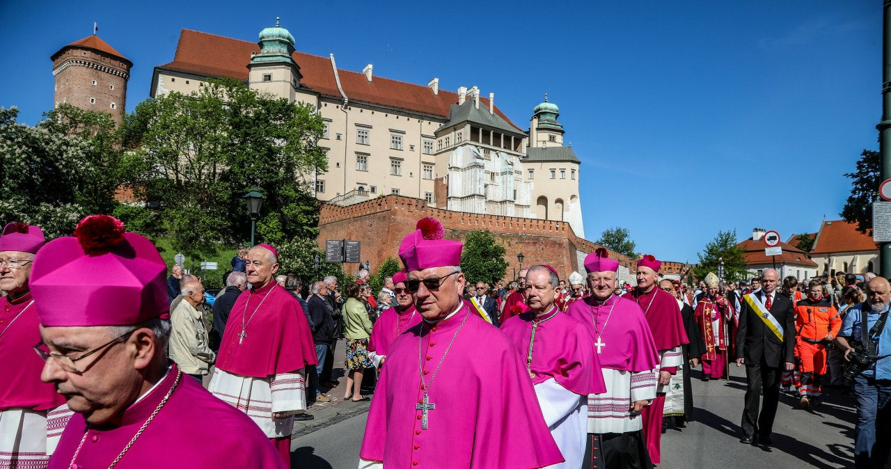 W piątek 8 maja ważna uroczystość. Co z dyspensą?