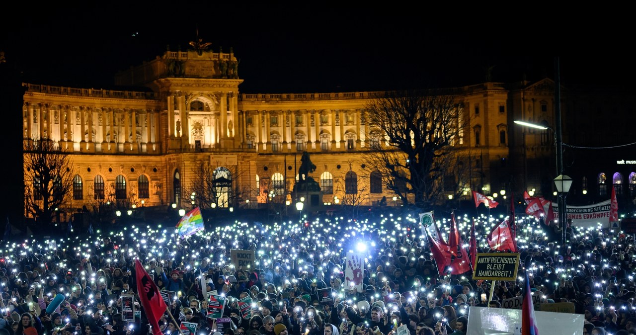 Wielotysięczny protest na ulicach Wiednia. "Alarm dla Republiki"