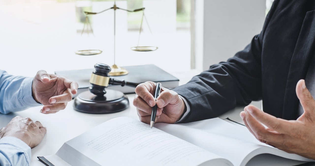 ​Jak nie popaść w kłopoty? Porozmawiaj z notariuszem! Bezpłatne porady w listopadzie