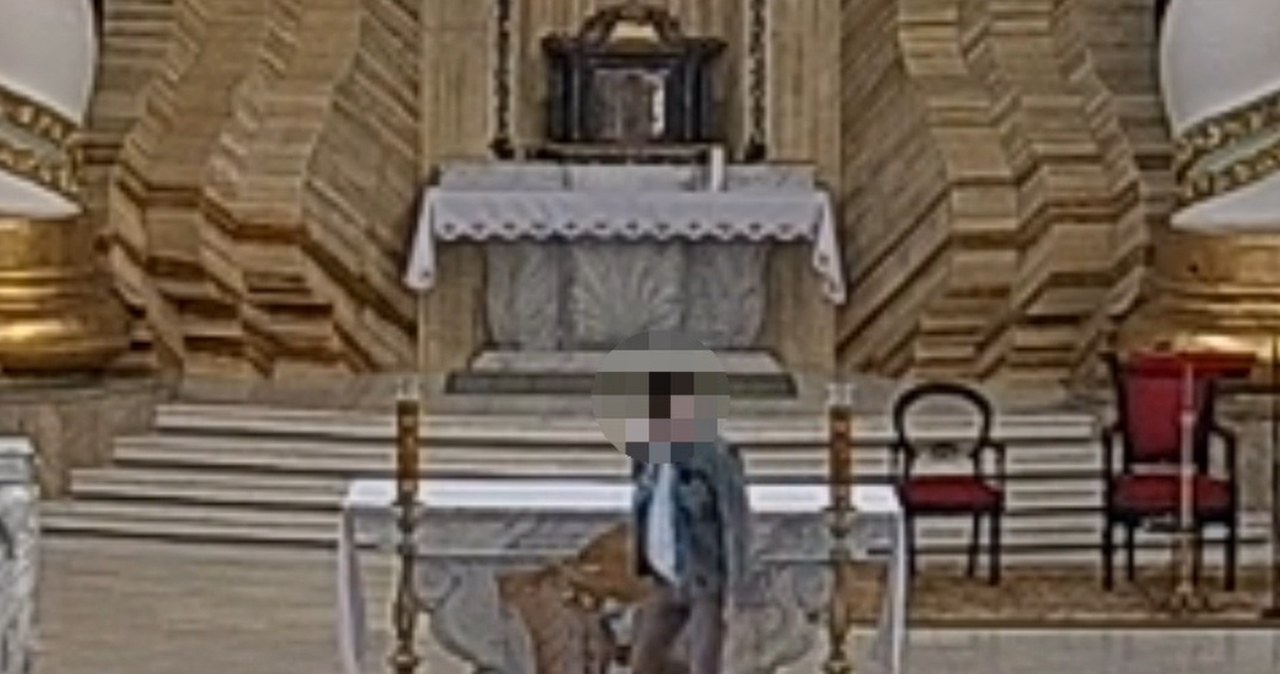 Opluł ołtarz i rzucił krzyżem w tabernakulum. Szokujące nagranie z kościoła