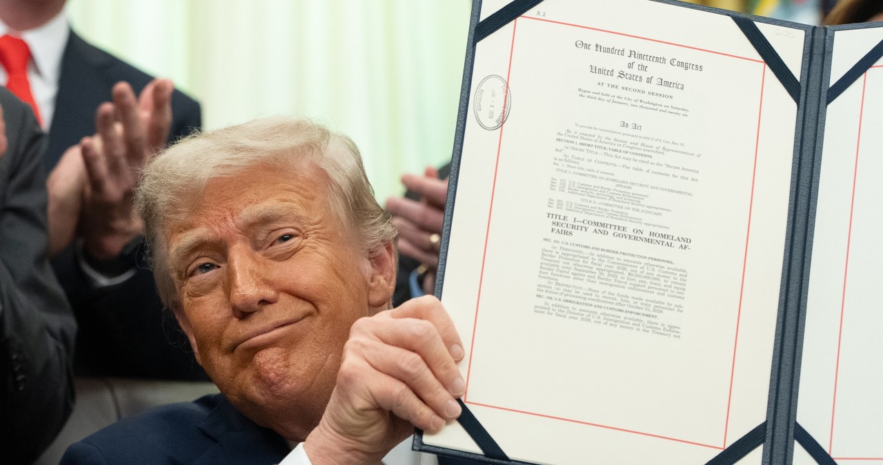 70 miliardów dolarów dla ICE i straży granicznej. Trump podpisał ustawę