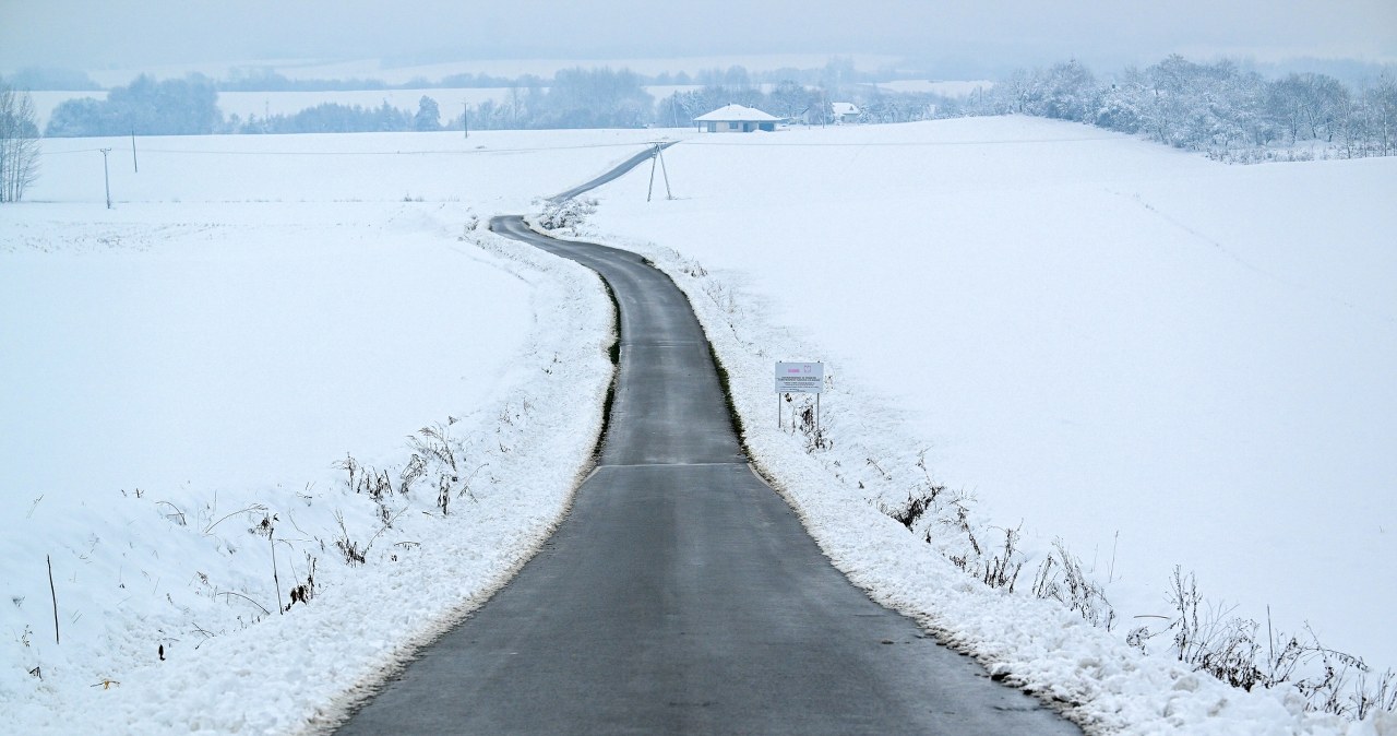 Śnieg, deszcz ze śniegiem i gołoledź. IMGW ostrzega