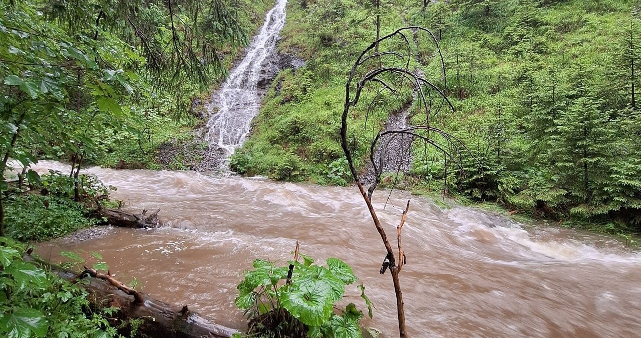 TPN ostrzega. Trudne warunki turystyczne w Tatrach