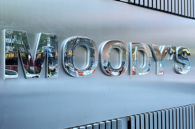 Agencja Moody’s obniżyła rating Polski. Wskazuje na problem z długiem
